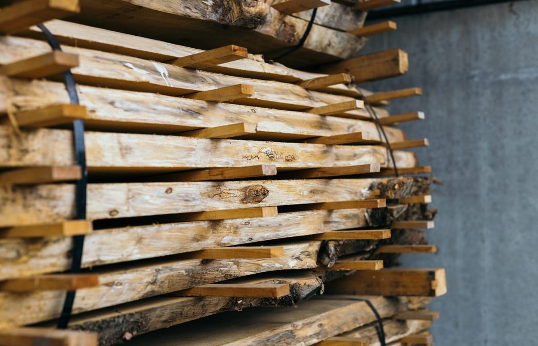Stockage du bois de menuiserie : quelles précautions ?